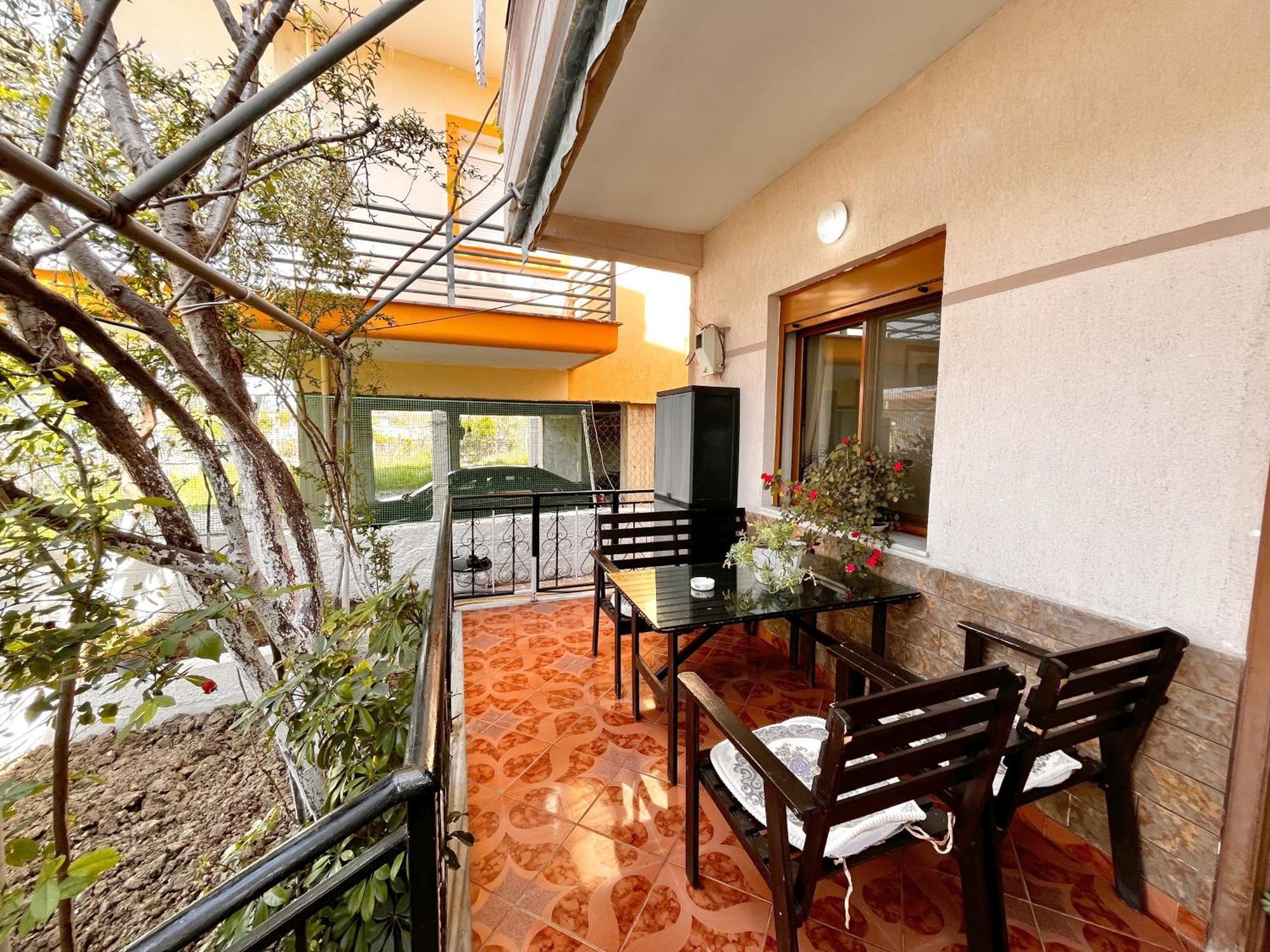 Beach & Chill Apartments Влёра Экстерьер фото