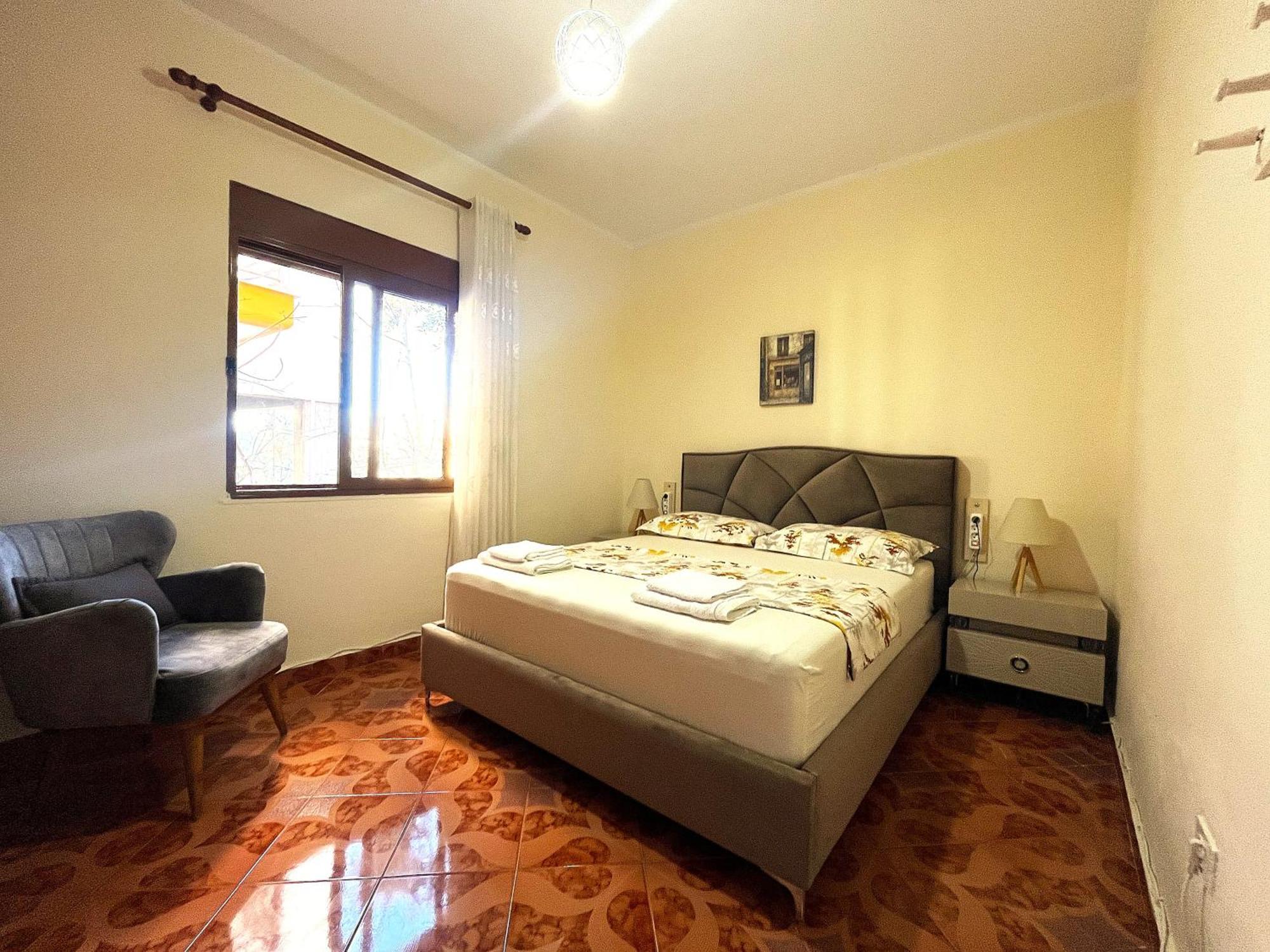 Beach & Chill Apartments Влёра Экстерьер фото