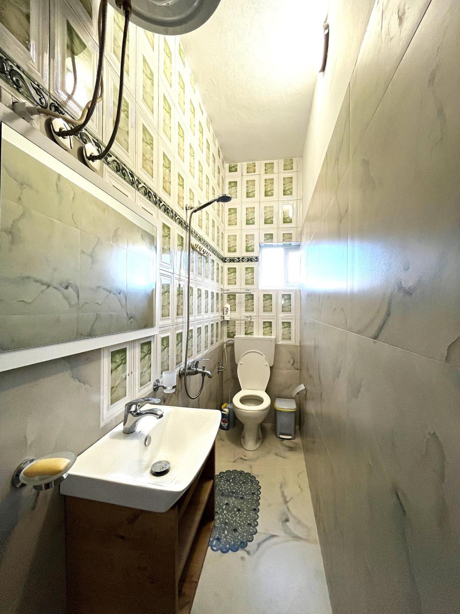 Beach & Chill Apartments Влёра Экстерьер фото
